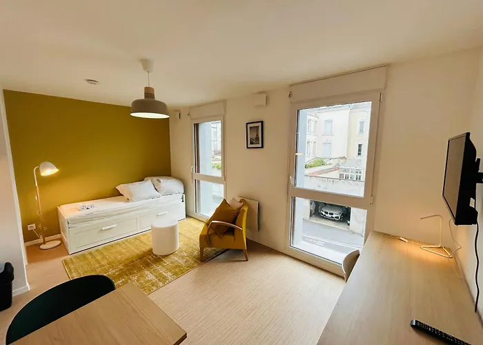 We Live In R - 202 Apartment Reims