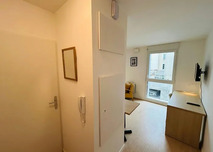 We Live In R - 202 - Cathedrale *